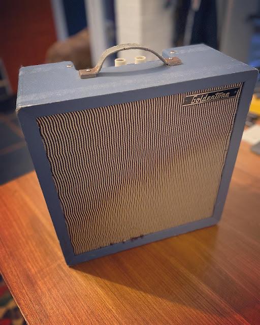 Goldentone 1774 guitar amplifier