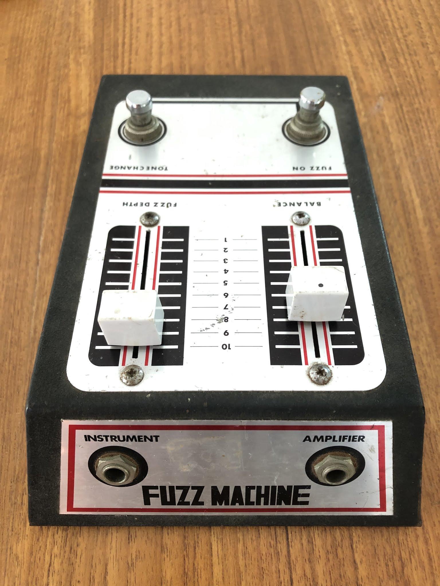 Fuzz Machine - Ibanez Standard Fuzz pedal Fuzz Machine - Ibanez Standard Fuzz pedal