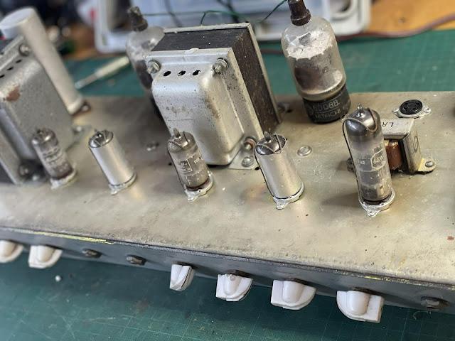 Goldentone Reverbmaster 40 / slimeline vintage guitar amp Goldentone Reverbmaster 40 / slimeline vintage guitar amp