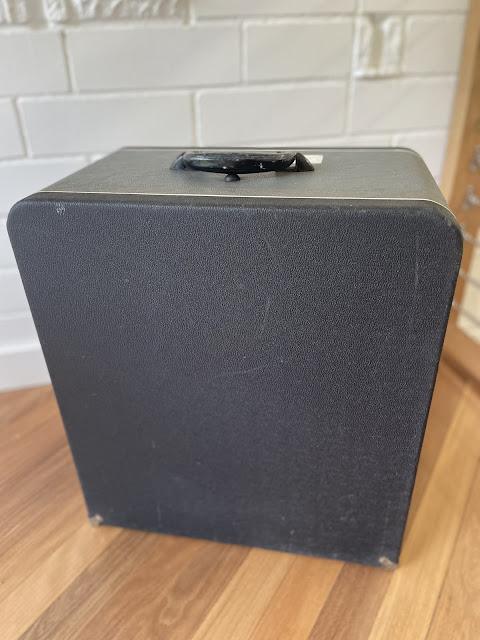 Ampro vintage speaker cab