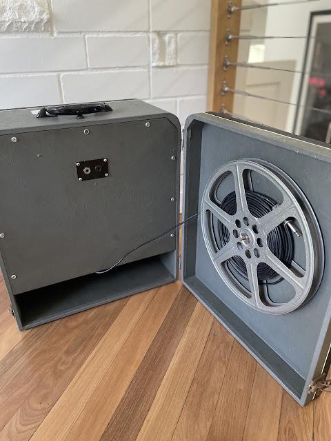 Ampro vintage speaker cab