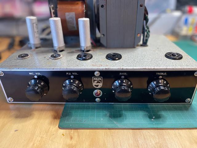 Philips Model 9565 PA amplifier Philips Model 9565 PA amplifier