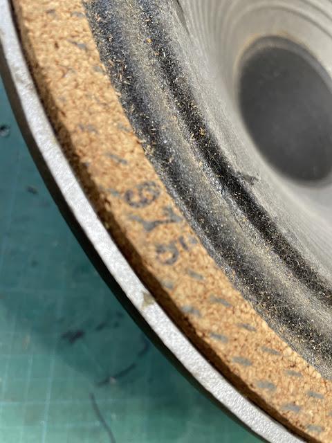 Etone gold speaker Etone gold speaker