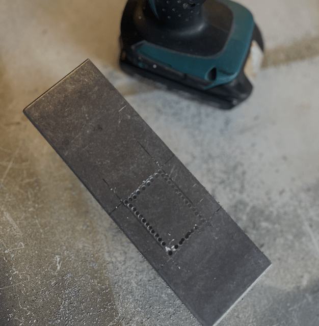 Pedal enclosure - battery cut-out Pedal enclosure - battery cut-out