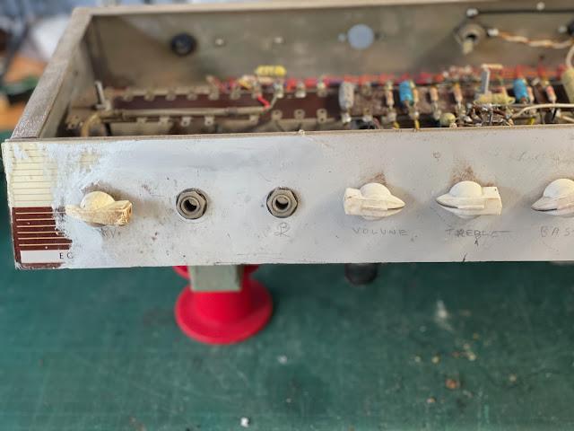 Goldentone Reverbmaster 40 / slimeline vintage guitar amp Goldentone Reverbmaster 40 / slimeline vintage guitar amp